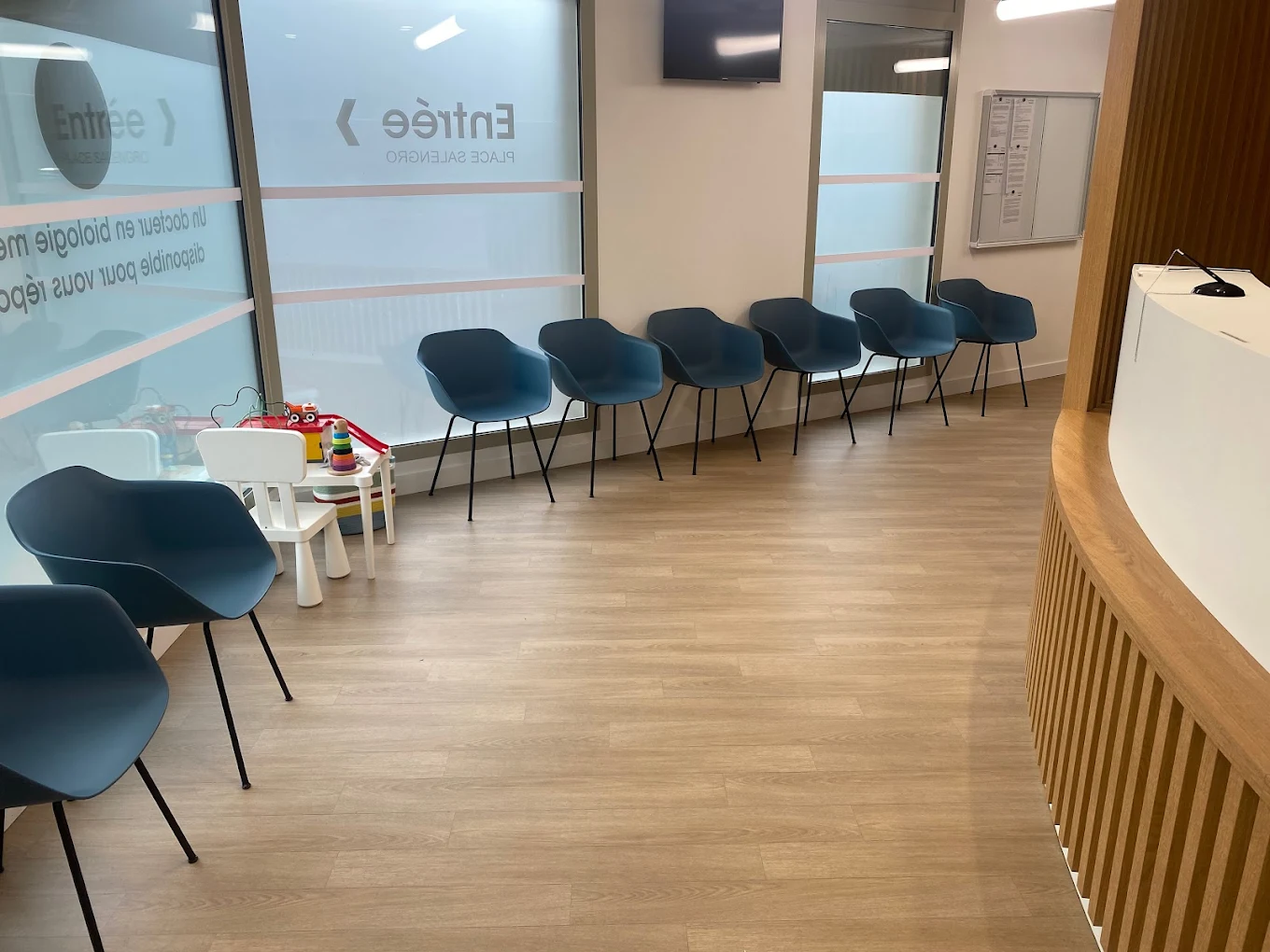 Saint-Priest — photo 1